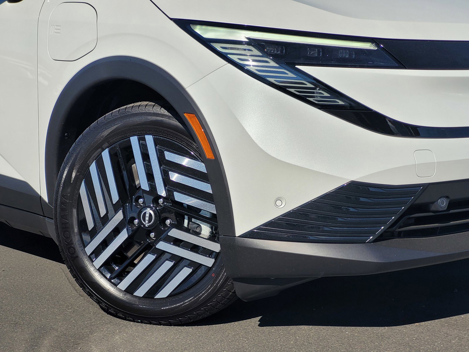 New 2026 Nissan Leaf SV+ w/ Floor Mat Package (SV+) image 3