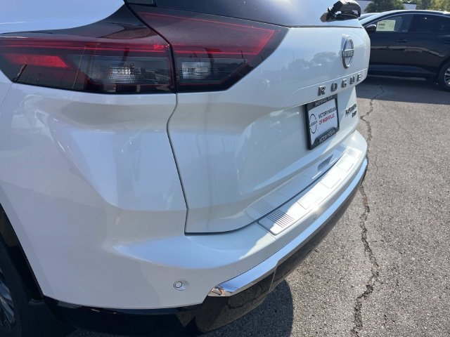 New 2026 Nissan Rogue Platinum AWD/4WD image 10