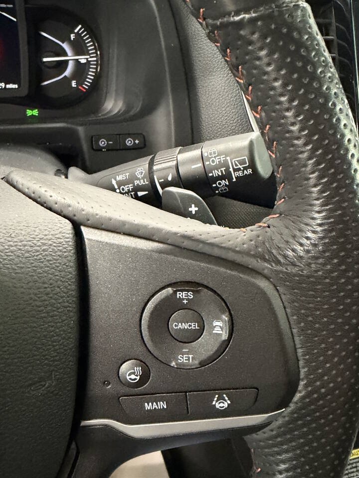Used 2025 Honda Passport TrailSport image 14