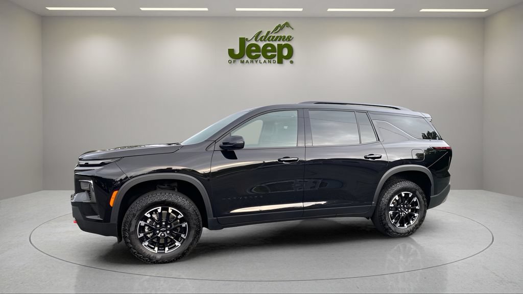Used 2025 Chevrolet Traverse Z71 AWD/4WD image 3
