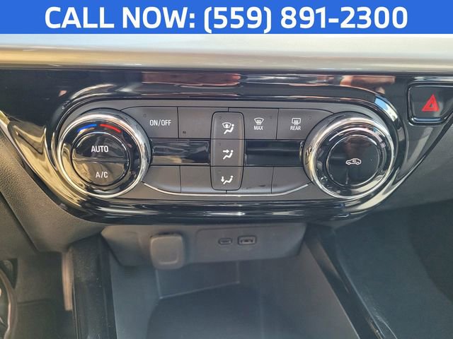 Used 2025 Chevrolet Trax LT FWD image 20