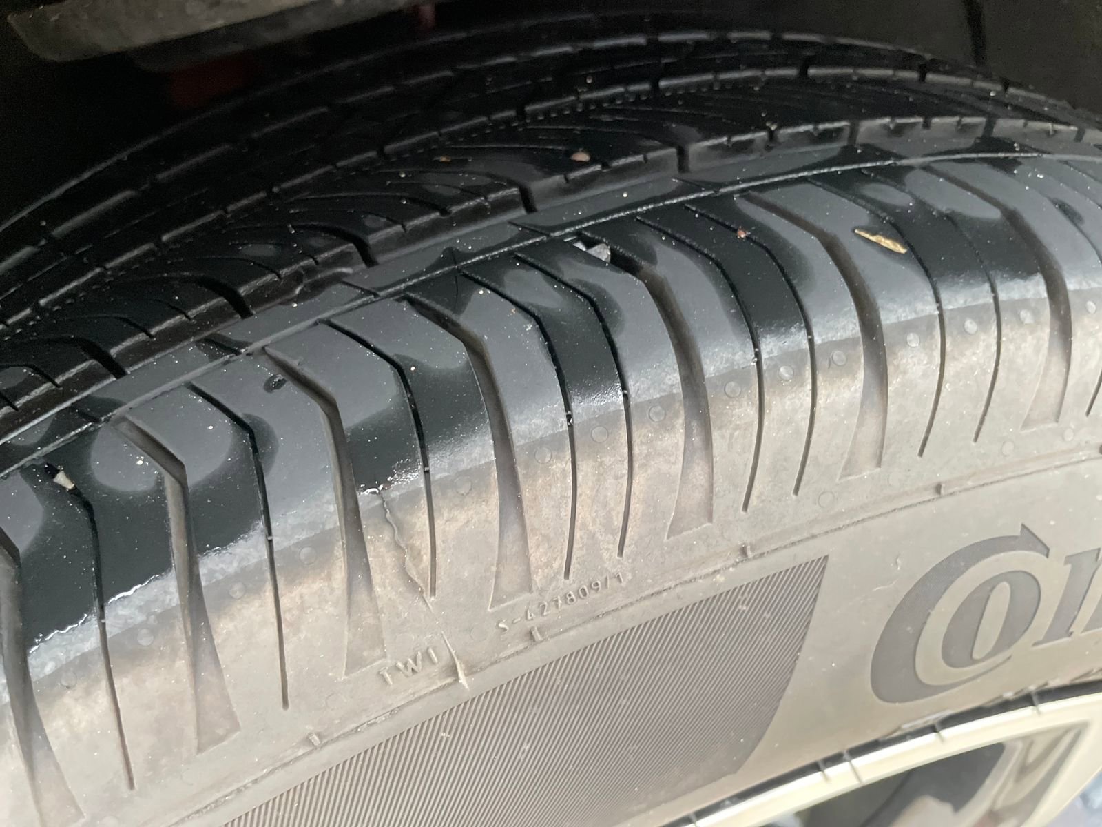 Used 2025 Cadillac XT4 Sport image 29