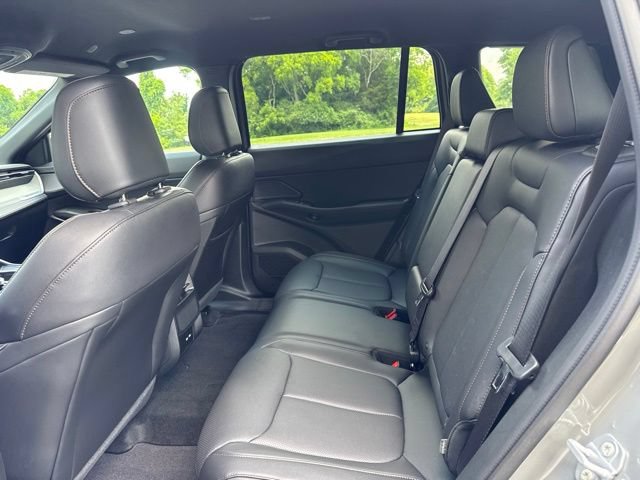 Used 2026 Jeep Cherokee Limited AWD/4WD image 13