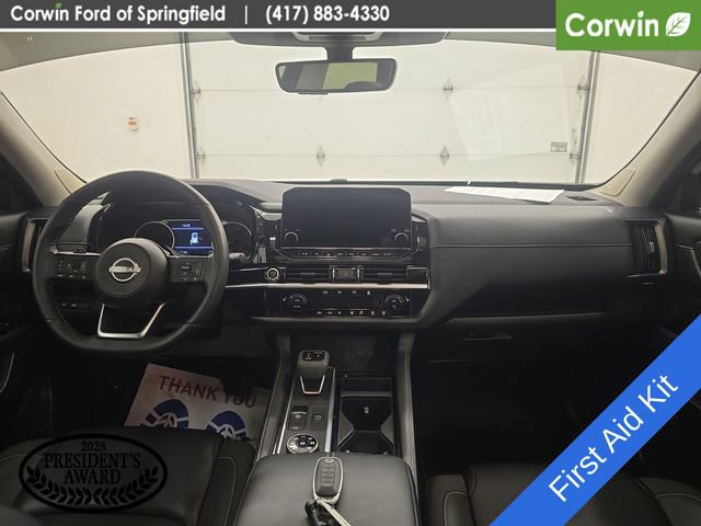 Used 2024 Nissan Pathfinder SL w/ SL Premium Package AWD/4WD image 15