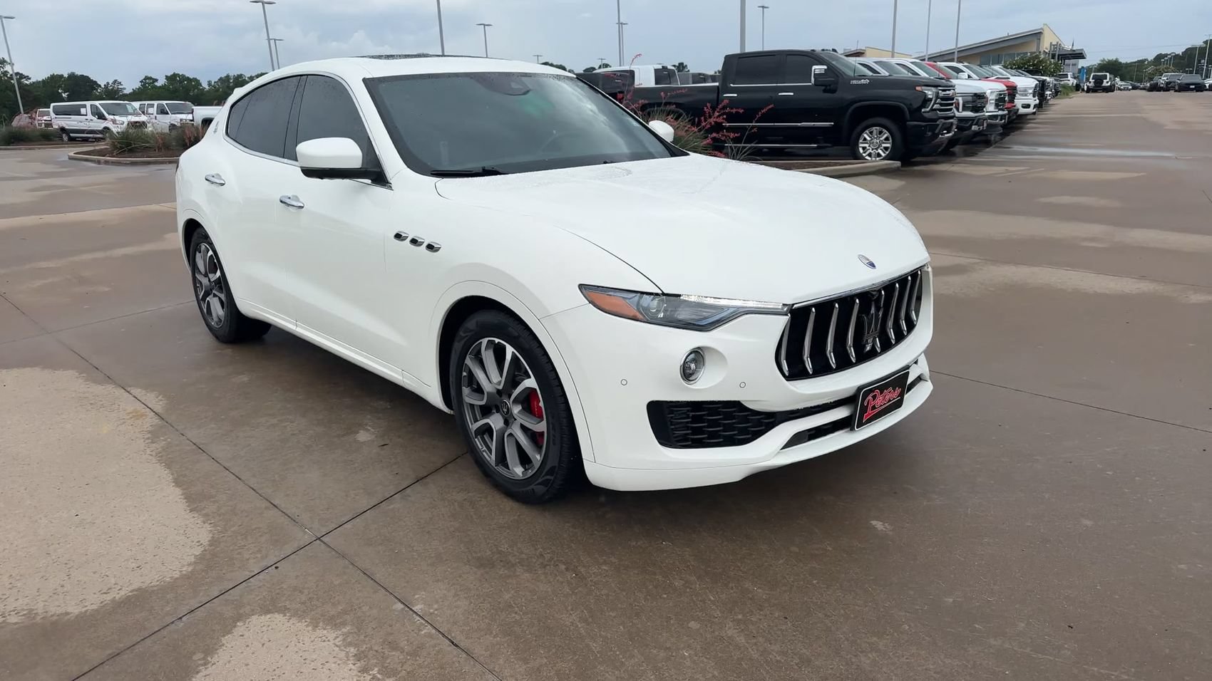 Used 2021 Maserati Levante AWD/4WD image 3