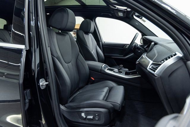 Certified 2022 BMW X5 xDrive40i w/ Premium Package image 25