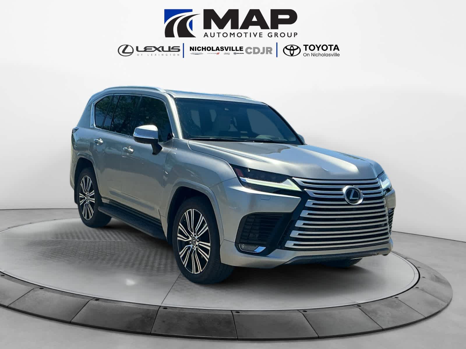 Used 2022 Lexus LX 600 4WD w/ Luxury Package image 7