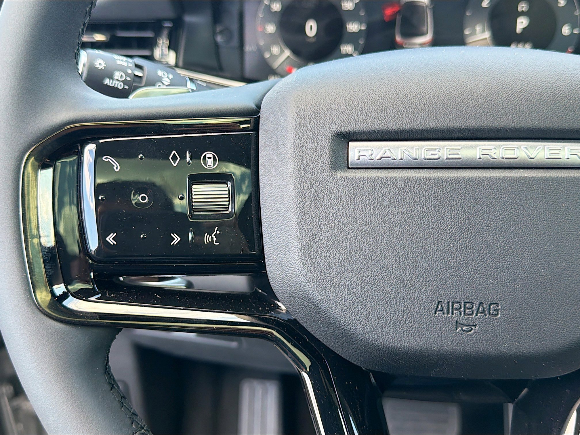 New 2026 Land Rover Range Rover Evoque S image 36