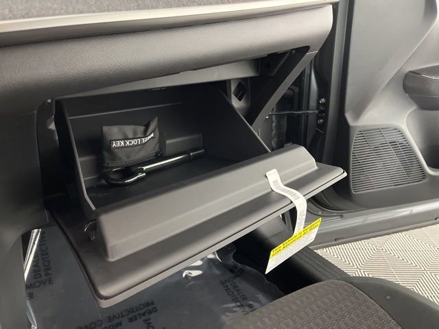 New 2026 Nissan Kicks S image 39