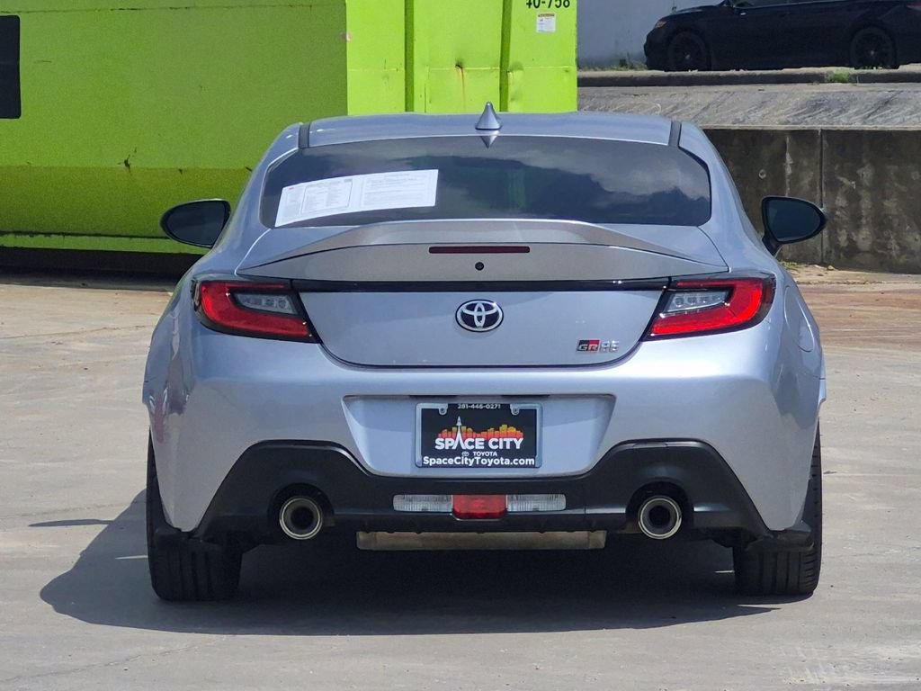 Used 2024 Toyota GR86 Premium RWD image 5