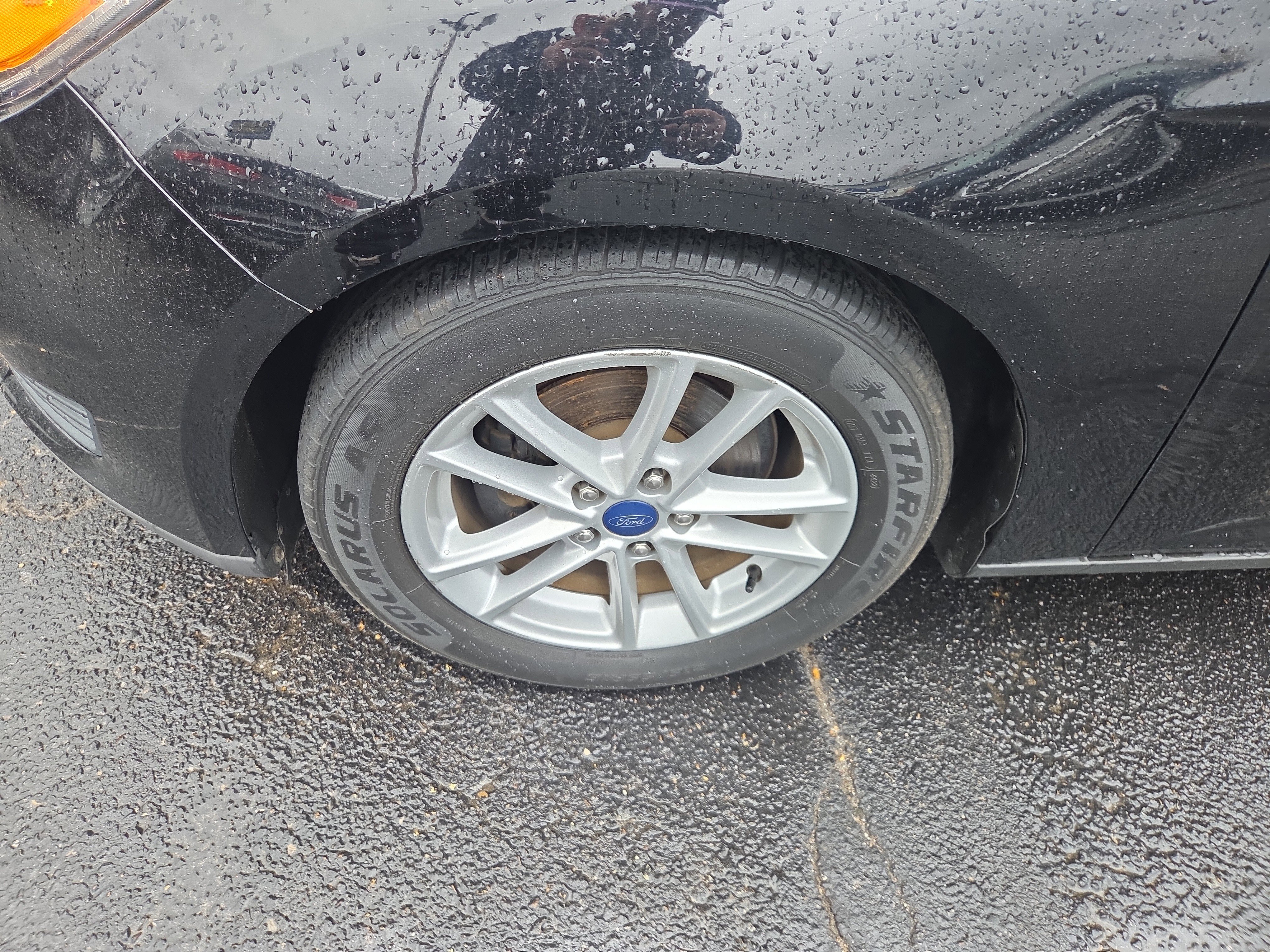 Used 2017 Ford Focus SE image 9