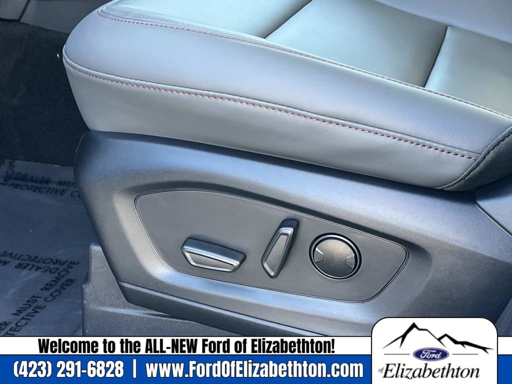 New 2026 Ford Explorer Active image 24