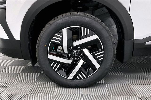 New 2026 Nissan Kicks SV image 12