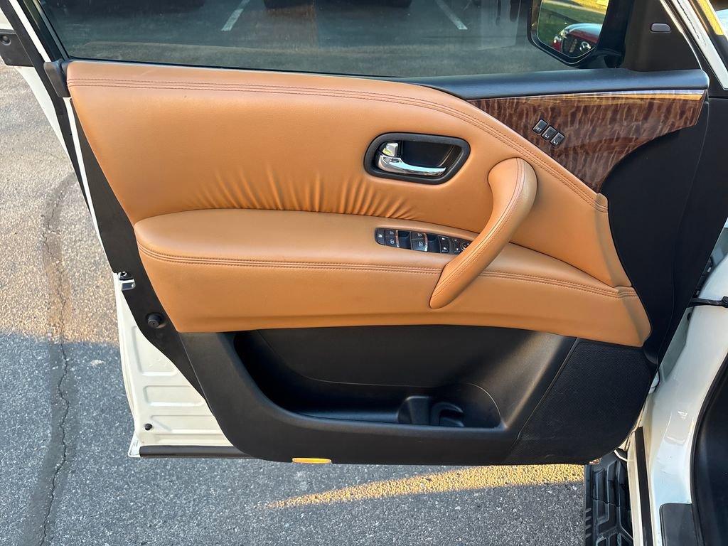 Used 2017 Nissan Armada Platinum image 6
