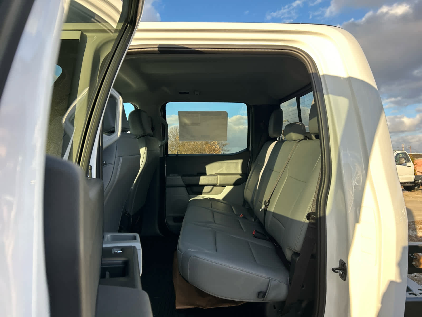 New 2026 Ford F450 XL w/ XL Chrome Package image 4