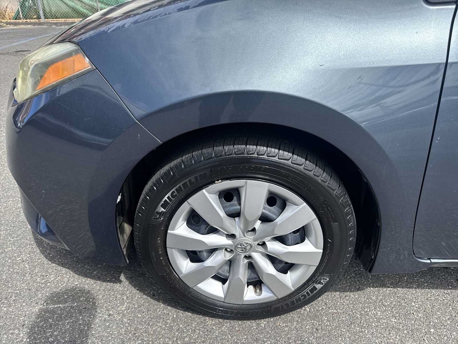 Used 2015 Toyota Corolla LE FWD image 10