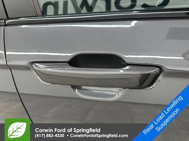 Used 2025 Jeep Grand Cherokee Limited w/ Trailer Tow Package image 8