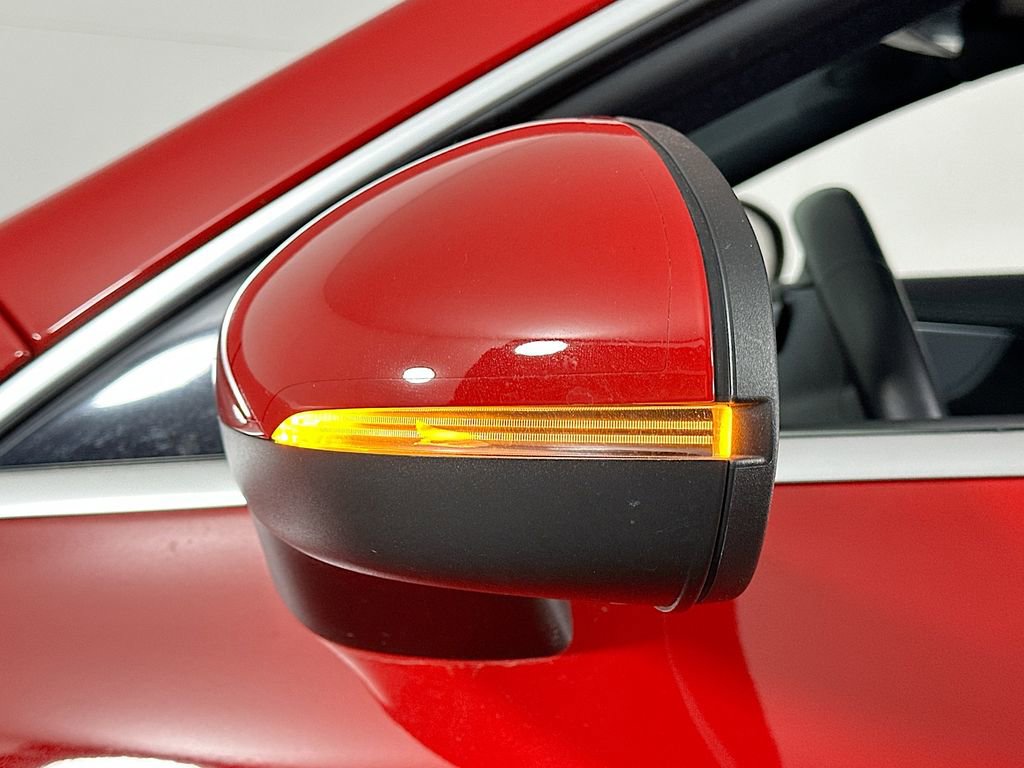 Used 2020 Mercedes-Benz CLA 250 w/ Premium Package image 19