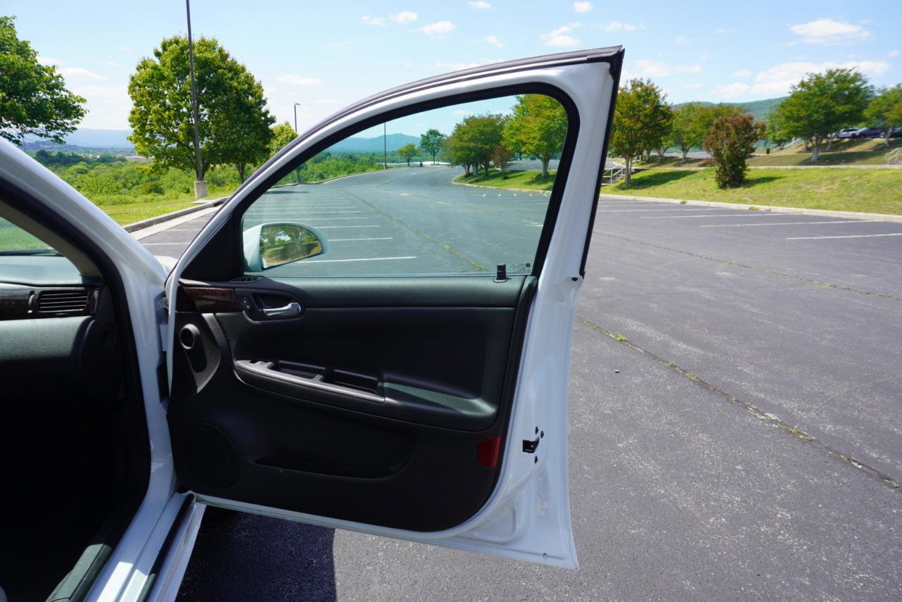 Used 2013 Chevrolet Impala LT FWD image 20