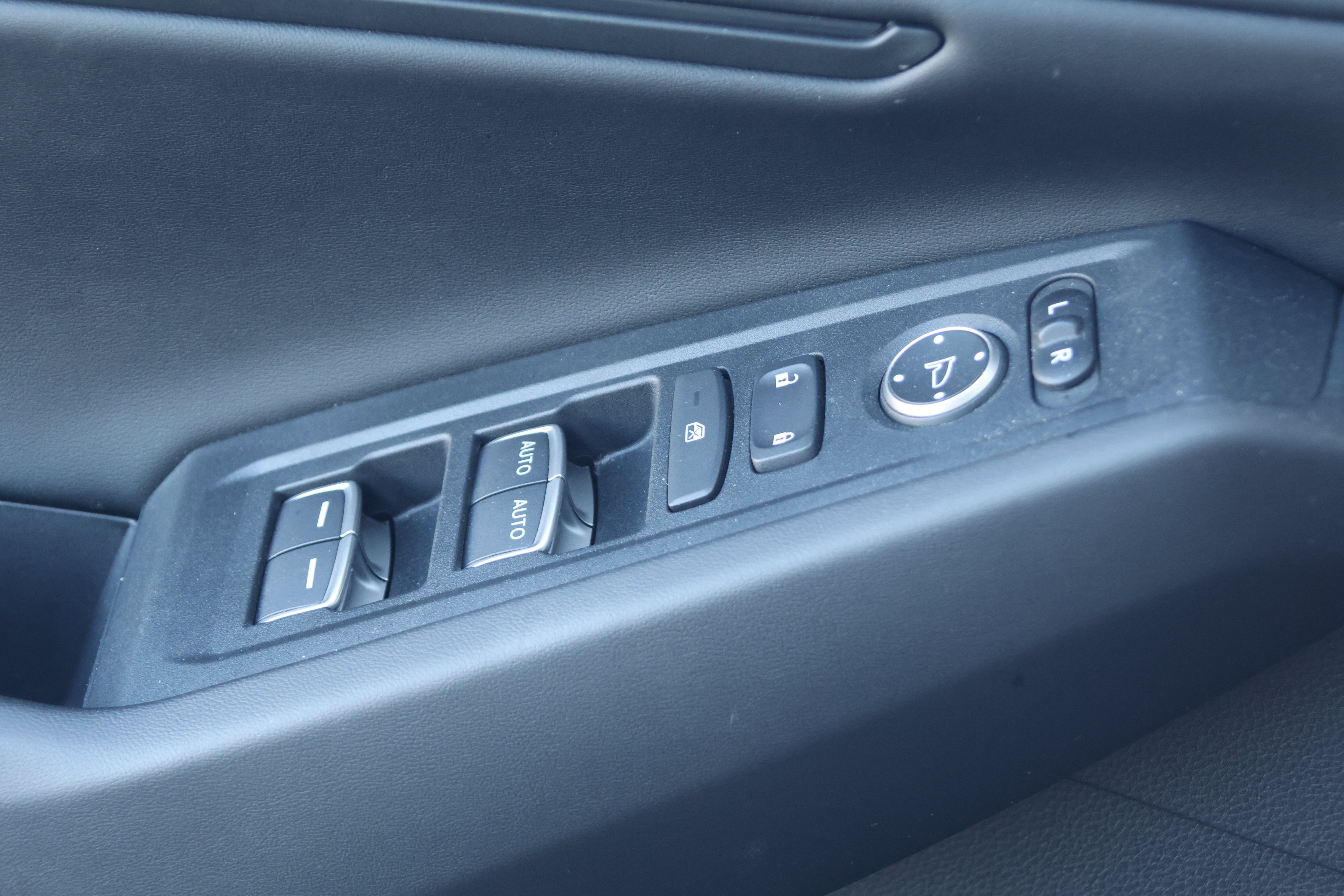 Used 2024 Honda Accord EX image 13