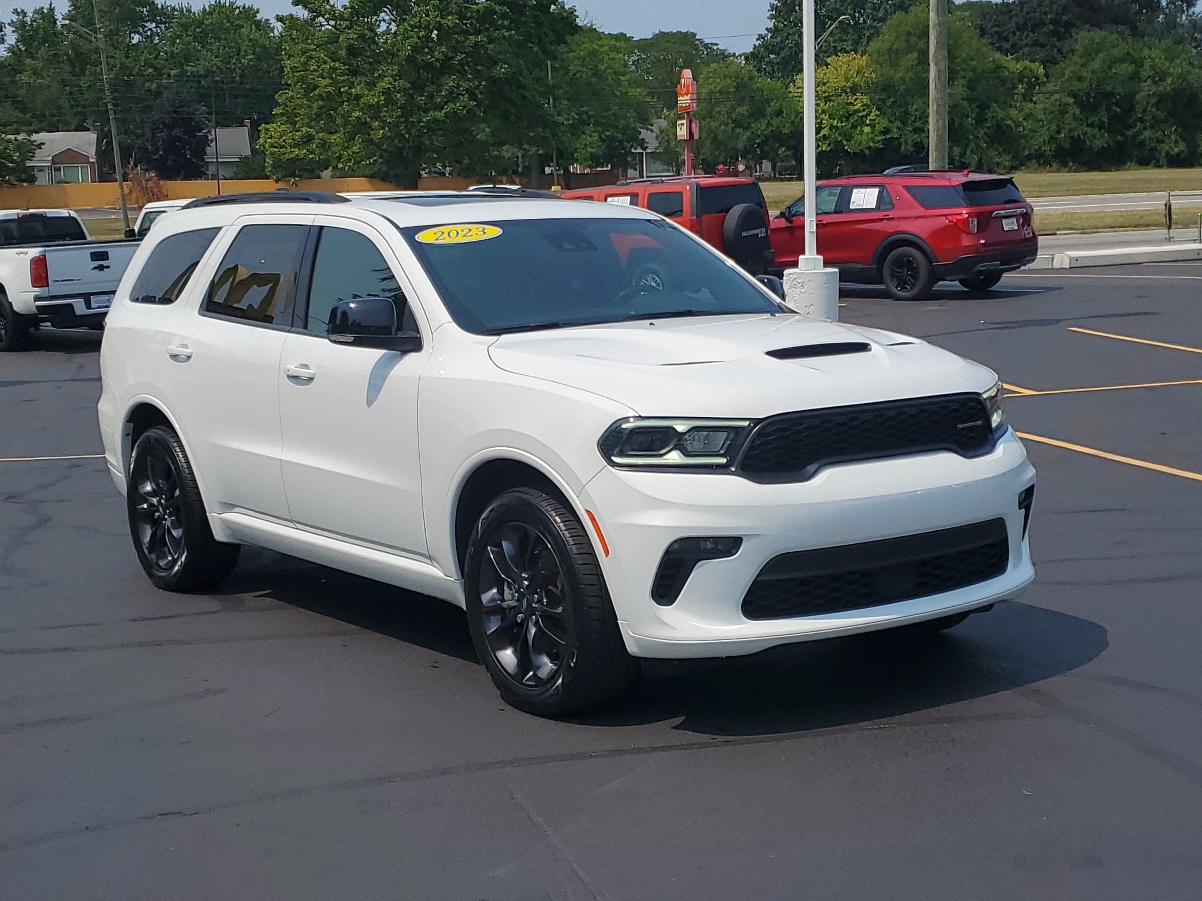 Certified 2023 Dodge Durango GT AWD/4WD image 1