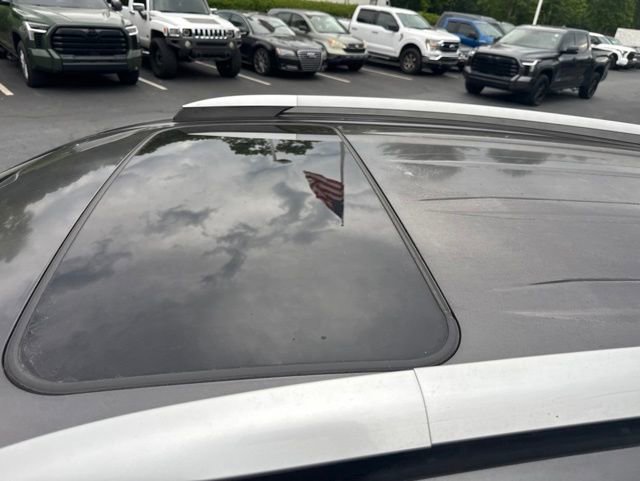 Used 2015 Toyota RAV4 XLE FWD image 10