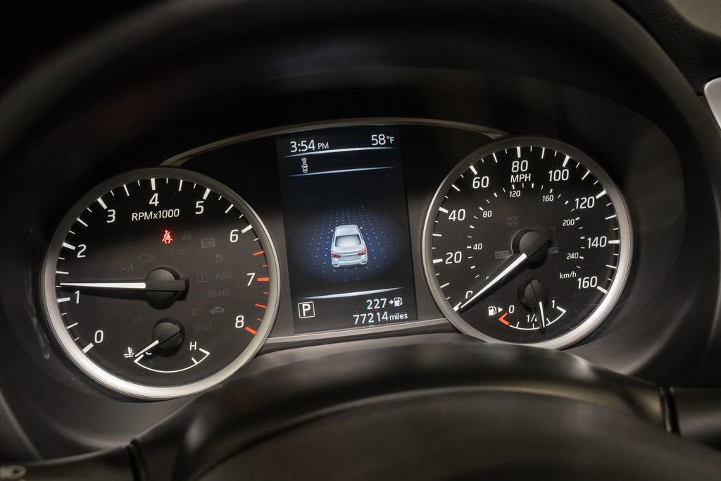 Certified 2018 Nissan Sentra SV image 17