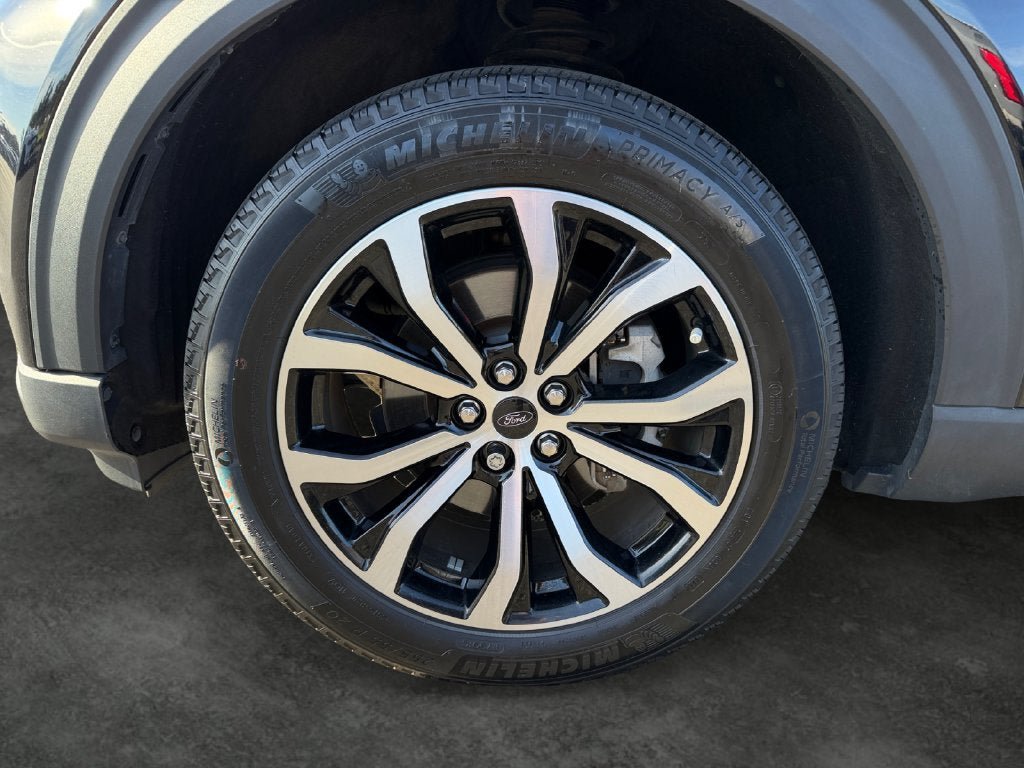 Used 2022 Ford Explorer ST-Line AWD/4WD image 4