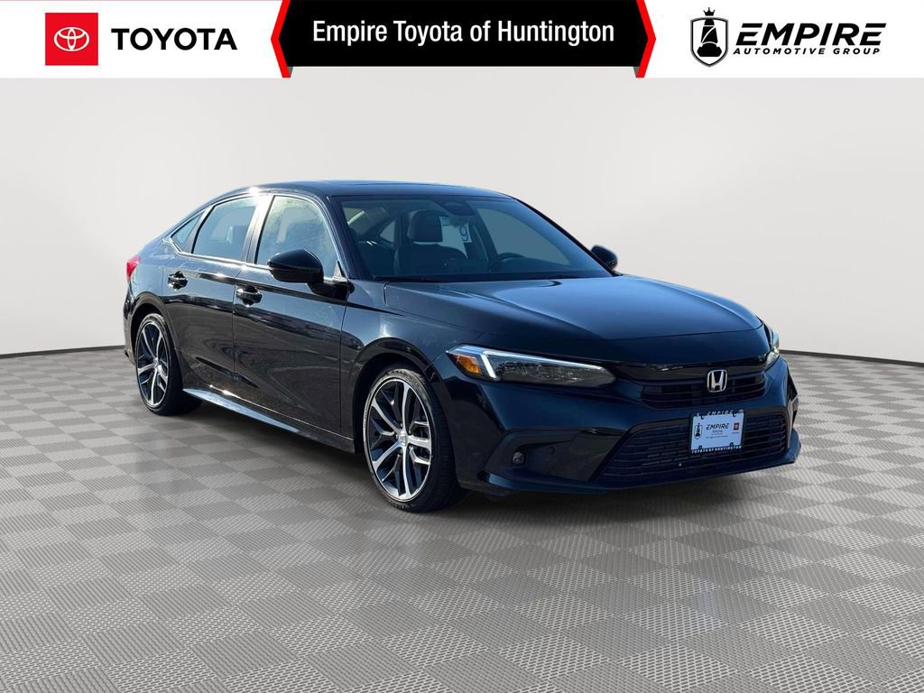 Used 2022 Honda Civic Touring image 1