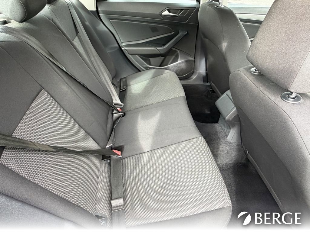 Used 2021 Volkswagen Jetta SE image 14