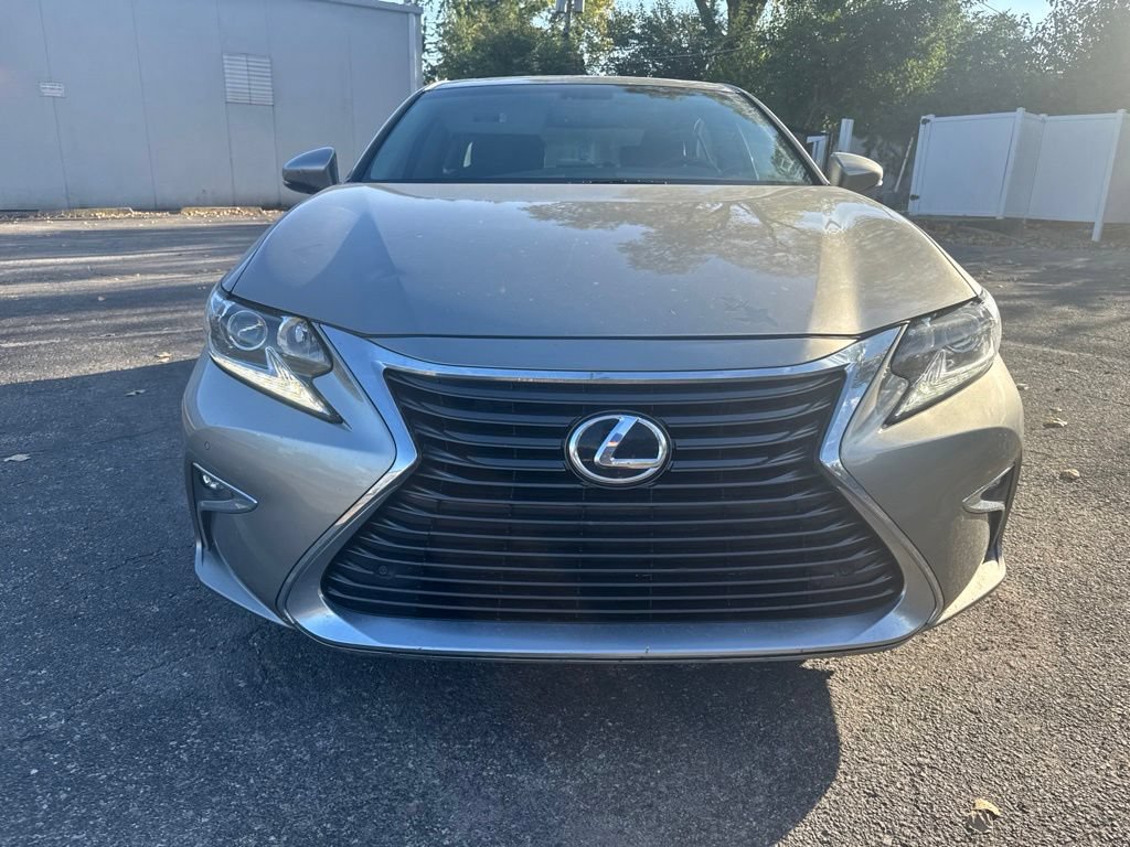 Used 2016 Lexus ES 350 w/ Premium Package w/Wood Trim FWD image 5