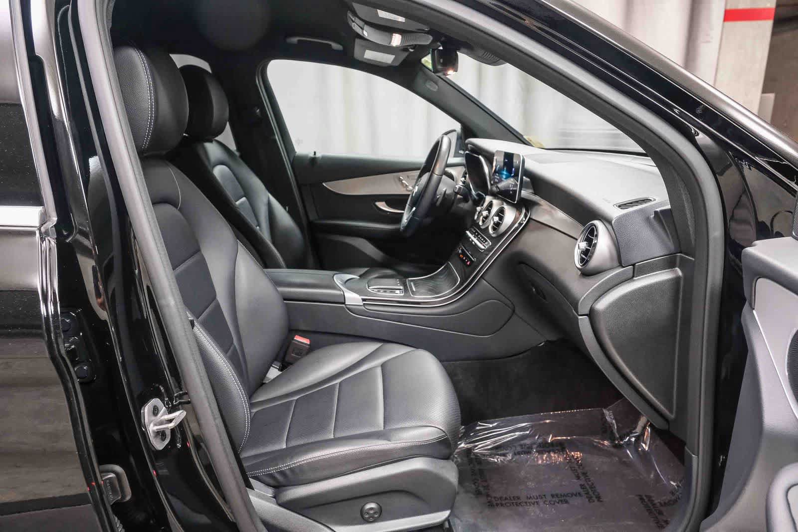 Used 2022 Mercedes-Benz GLC 300 image 22
