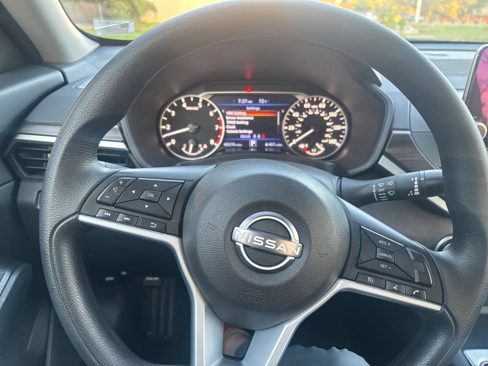 Used 2025 Nissan Altima 2.5 SV FWD image 34