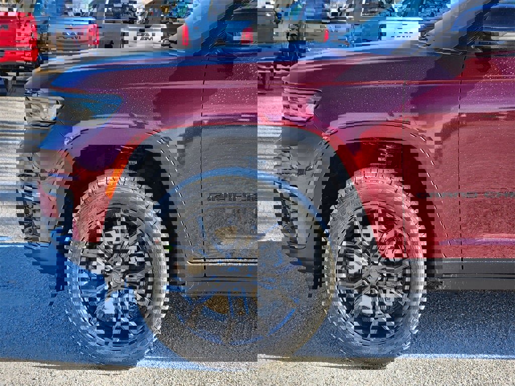 New 2025 Jeep Grand Cherokee L Limited w/ Trailer Tow Package image 6