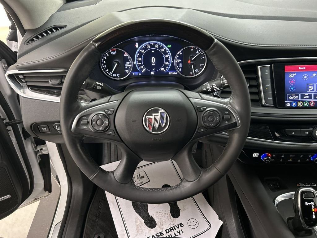 Used 2020 Buick Enclave Avenir w/ Avenir Technology Package AWD/4WD image 4