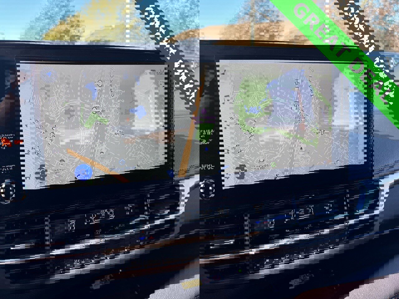 Used 2025 Toyota Sienna Platinum image 22