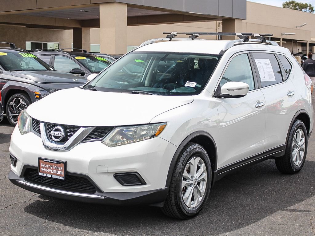 Used 2014 Nissan Rogue SV w/ SV Family Package image 3