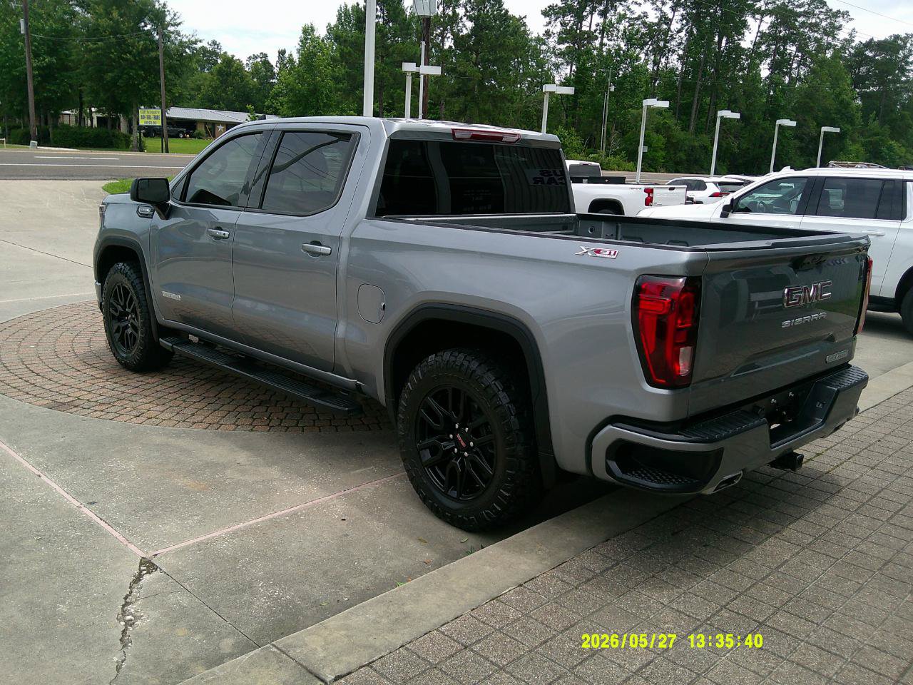 Used 2025 GMC Sierra 1500 Elevation w/ X31 Off-Road Package AWD/4WD image 2