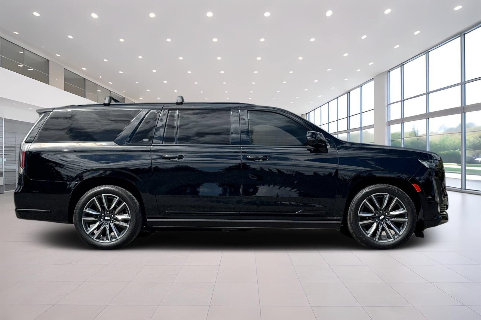 Used 2022 Cadillac Escalade ESV Sport w/ Touring Package AWD/4WD image 3