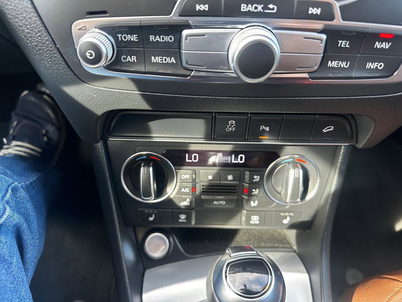 Used 2018 Audi Q3 2.0T Premium Plus w/ Premium Plus Package AWD/4WD image 15