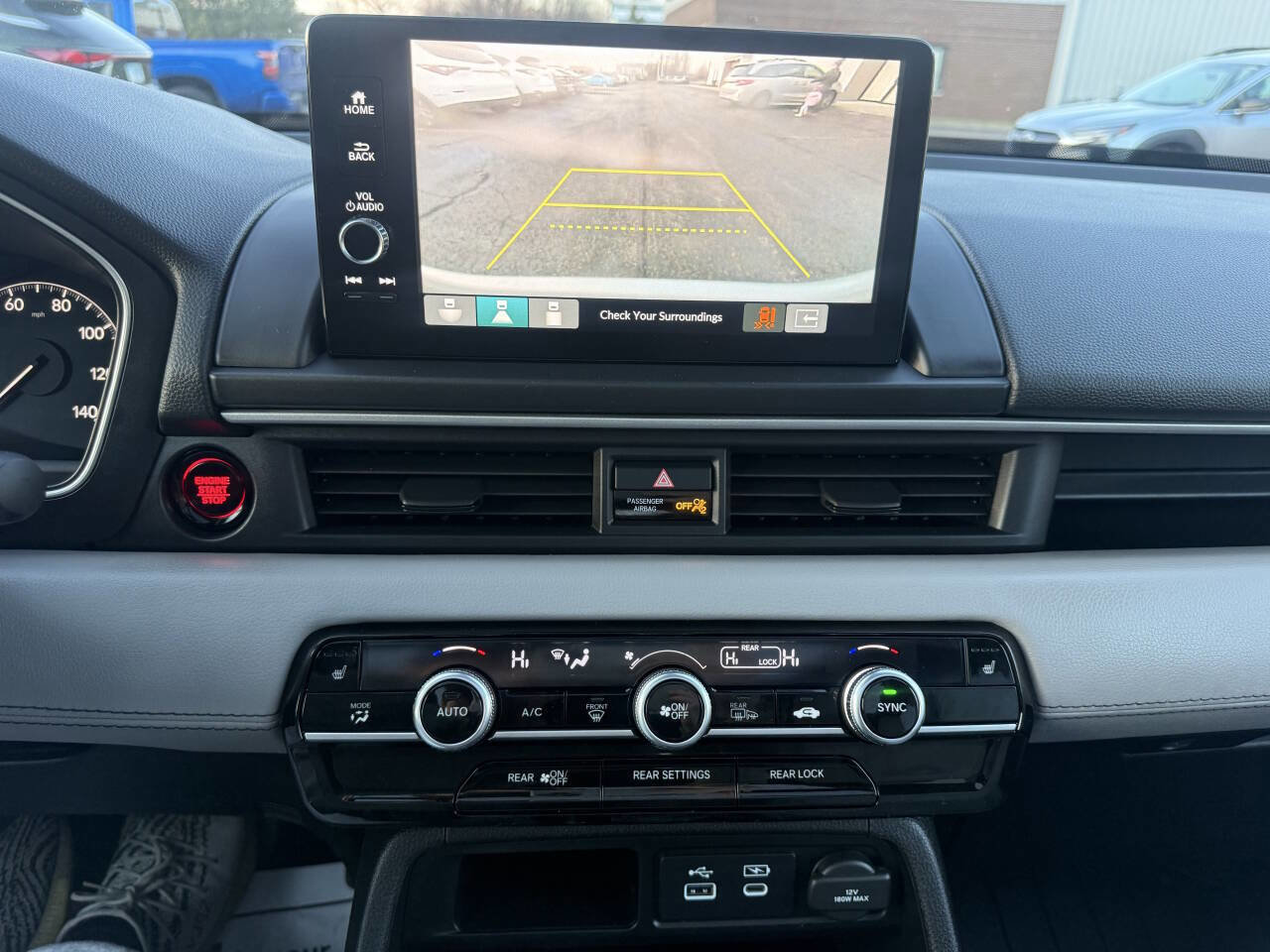 Used 2025 Honda Pilot Touring image 40