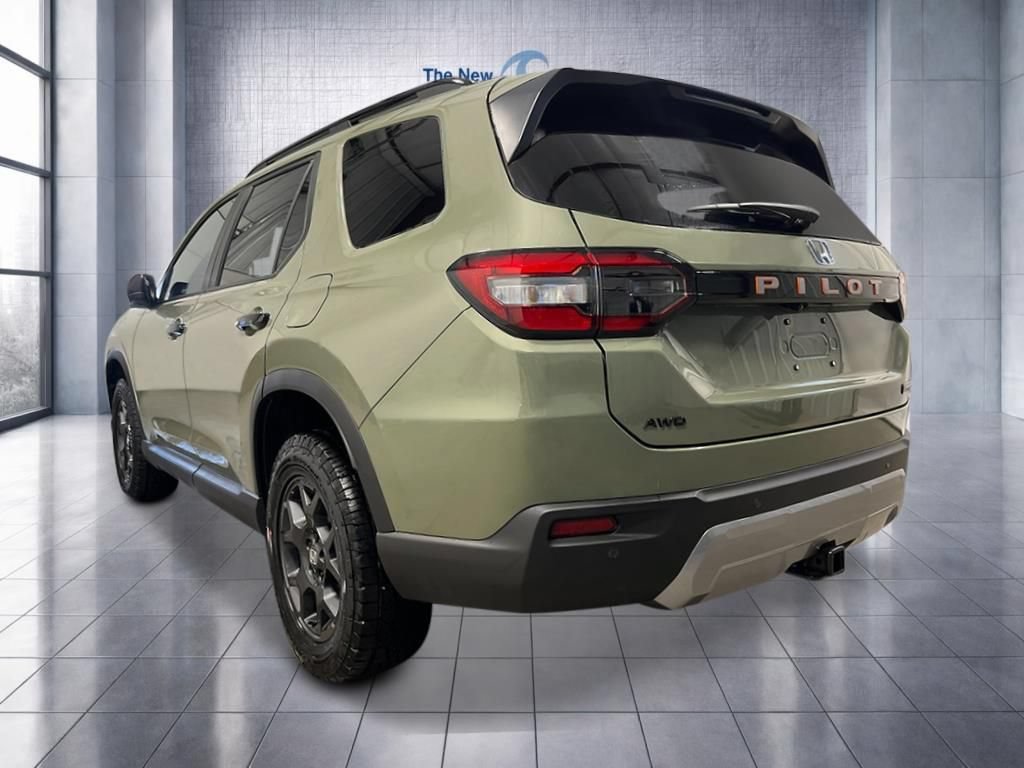 New 2026 Honda Pilot TrailSport image 3