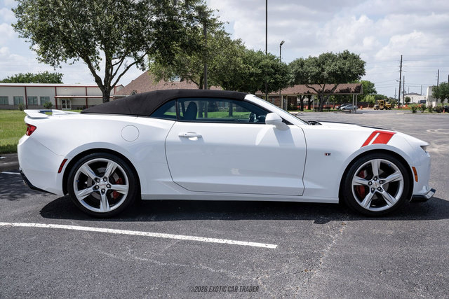 Used 2017 Chevrolet Camaro SS RWD image 20