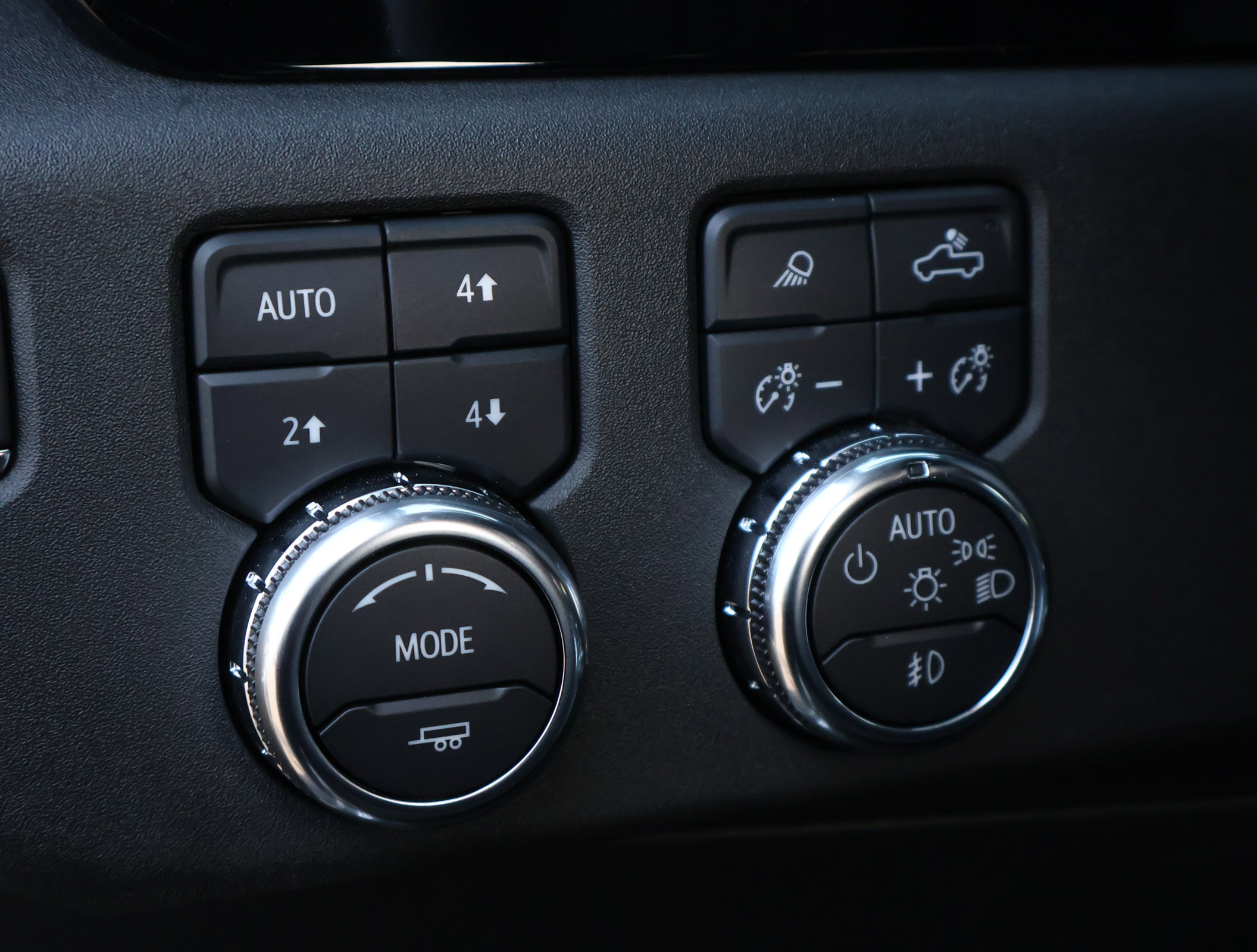 Used 2024 GMC Sierra 1500 Elevation w/ Elevation Premium Package image 13