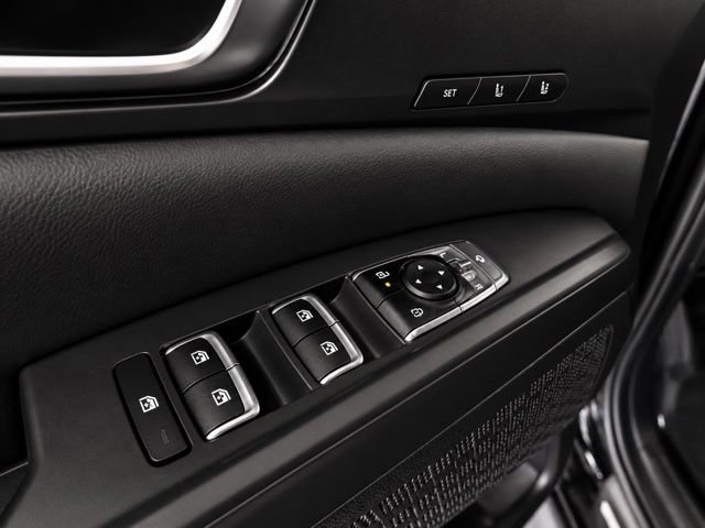 Used 2026 Kia Carnival SX w/ SX Dark Edition Package FWD image 21