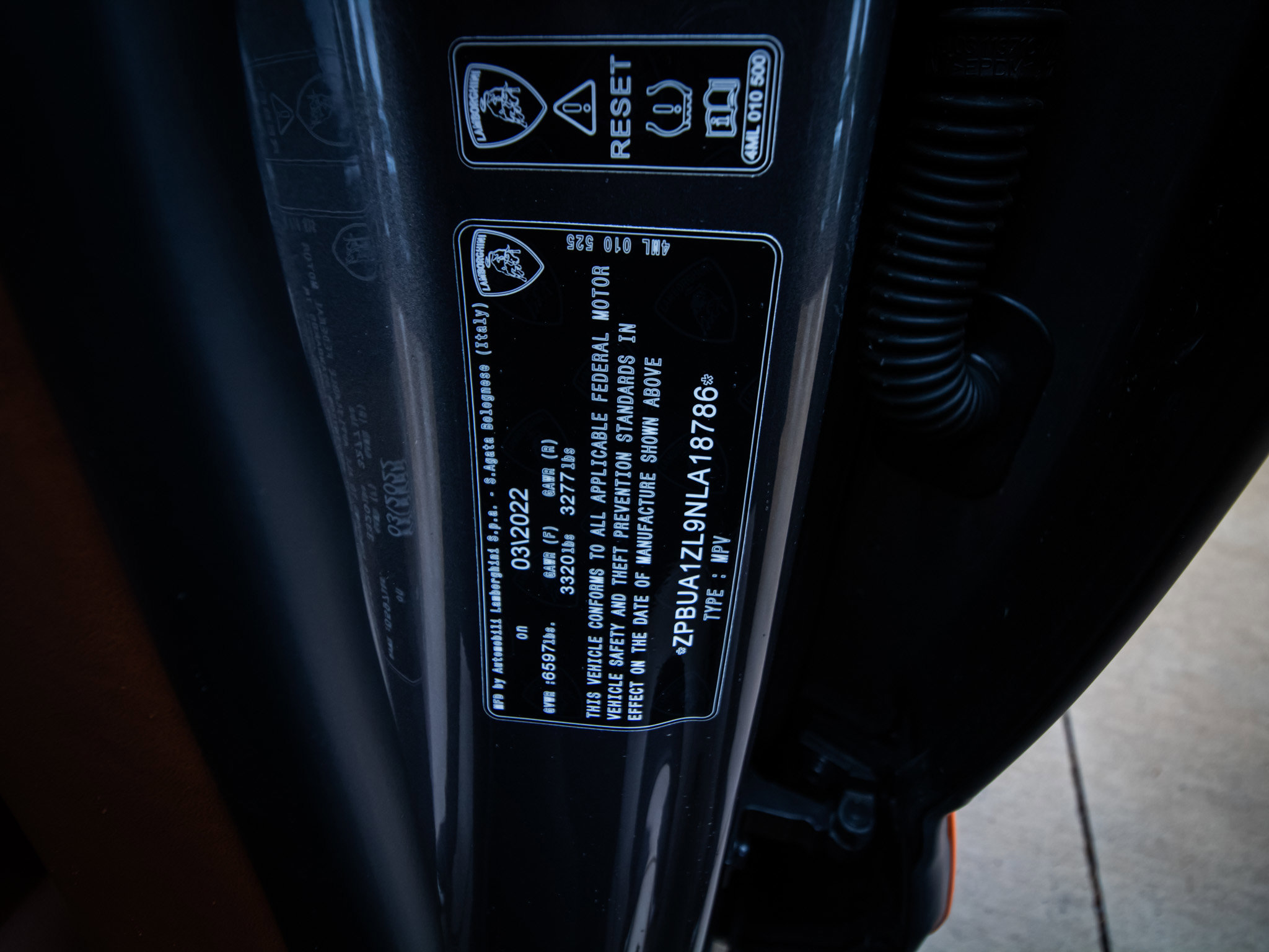 Used 2022 Lamborghini Urus AWD/4WD image 36