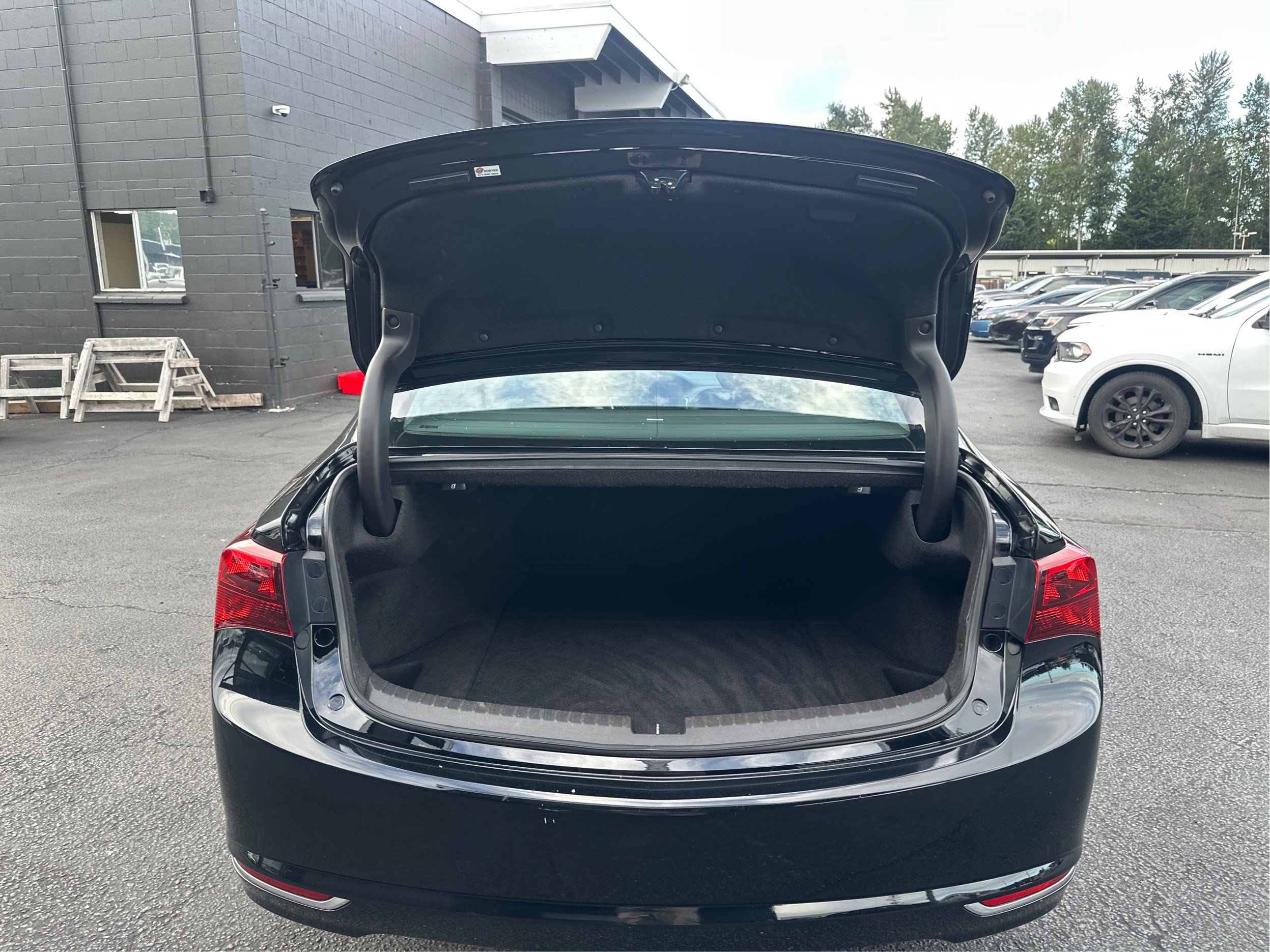 Used 2015 Acura TLX w/ Technology Package AWD/4WD image 11