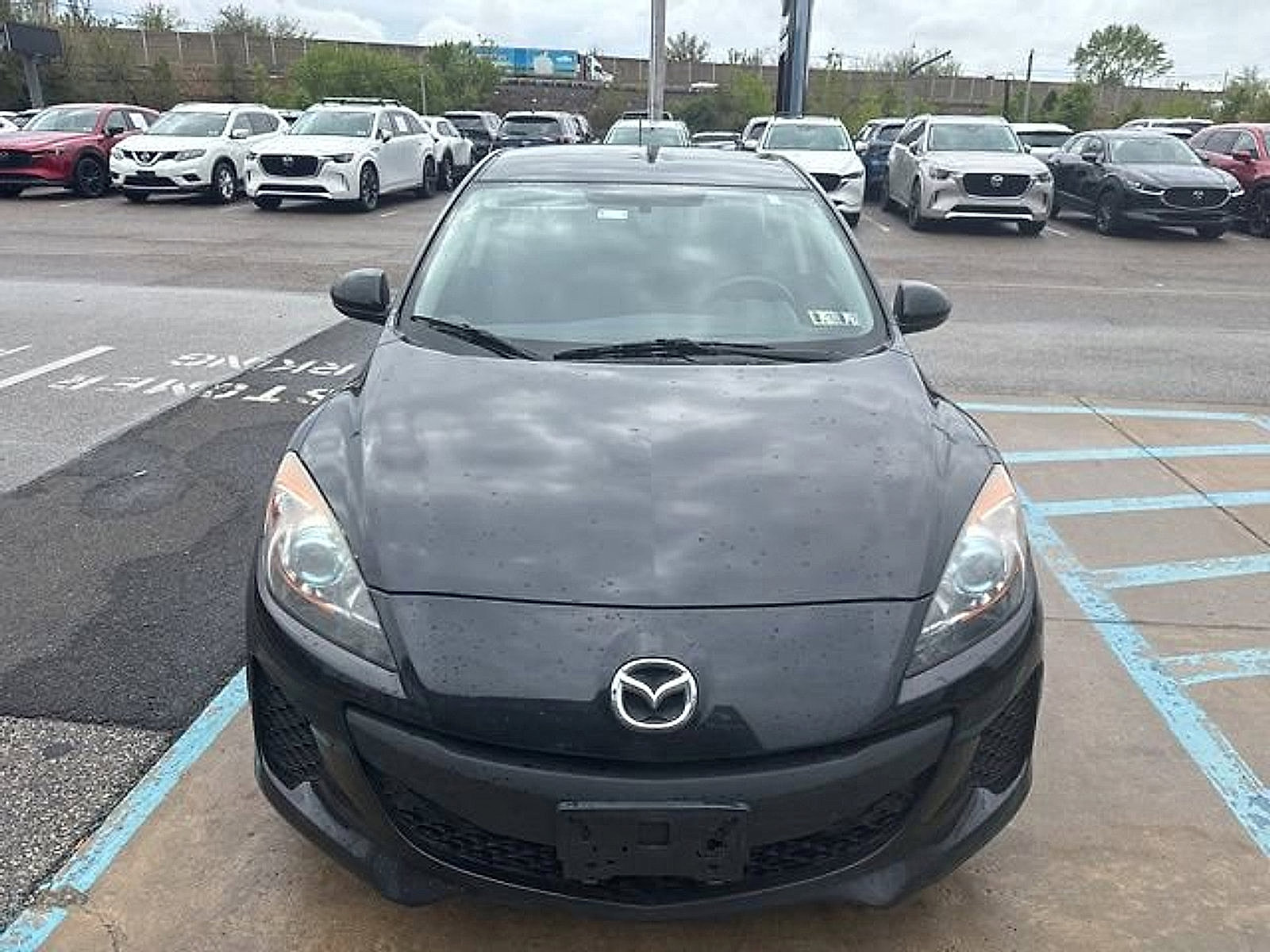 Used 2013 MAZDA MAZDA3 i Touring FWD image 4