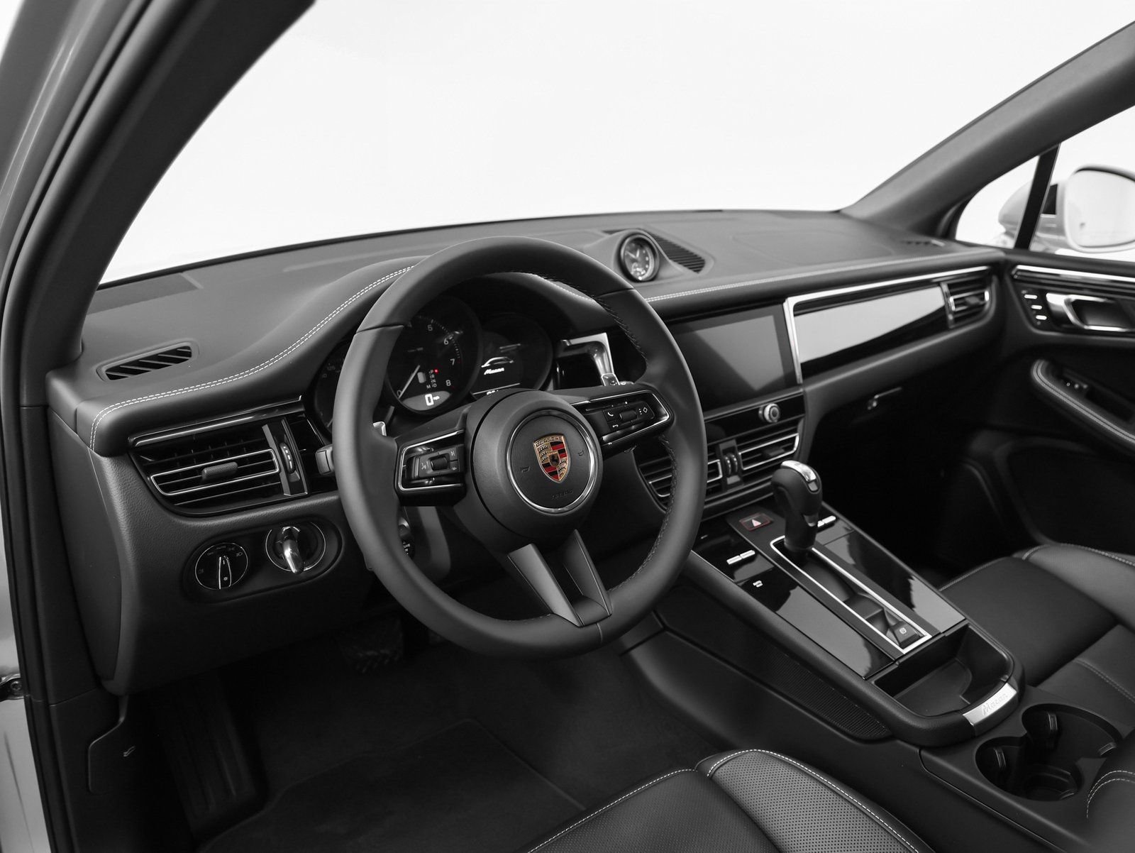 New 2026 Porsche Macan image 46