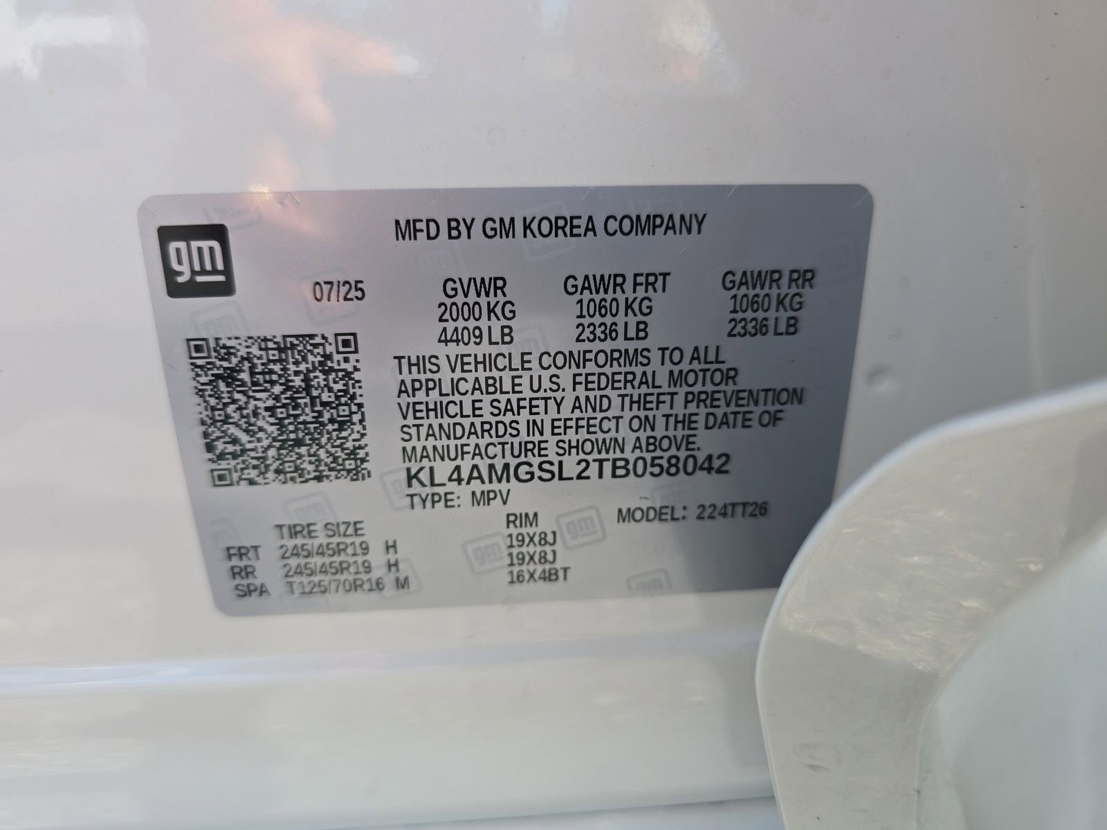 Used 2026 Buick Encore GX Avenir w/ Avenir Technology Package AWD/4WD image 32